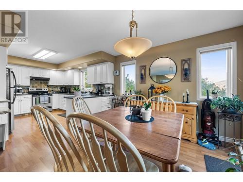 119 Fernie Place, Kamloops, BC - Indoor Photo Showing Dining Room