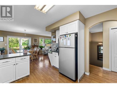 119 Fernie Place, Kamloops, BC - Indoor Photo Showing Kitchen