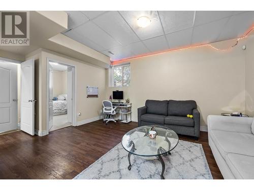 119 Fernie Place, Kamloops, BC - Indoor Photo Showing Living Room