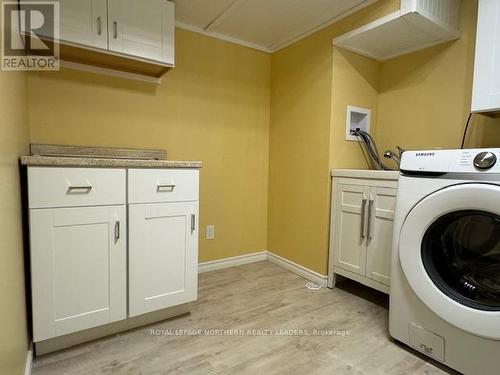 84 Sixth Avenue, Timmins (Central), ON - Indoor Photo Showing Laundry Room