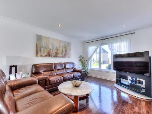 Living room - 771 Rue Du Chardonnay, Laval (Duvernay), QC - Indoor Photo Showing Living Room