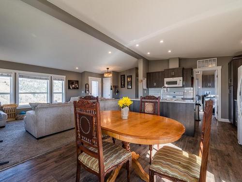 90-6465 Trapp Lake Road, Kamloops, BC - Indoor Photo Showing Dining Room