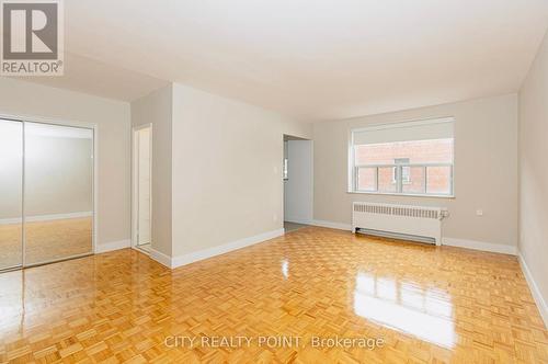 405 - 1291 Bayview Avenue N, Toronto, ON - Indoor Photo Showing Other Room