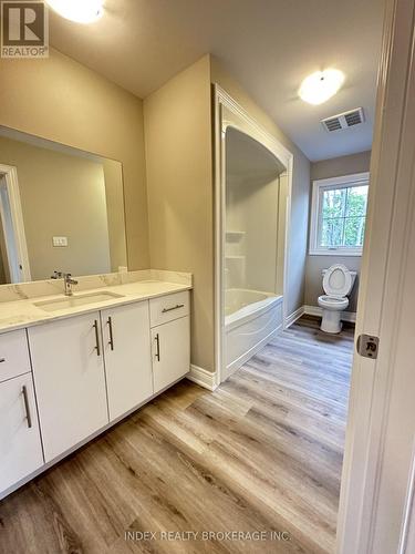 3109 Riselay Avenue, Fort Erie, ON - Indoor Photo Showing Bathroom