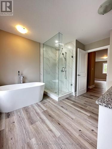 3109 Riselay Avenue, Fort Erie, ON - Indoor Photo Showing Bathroom