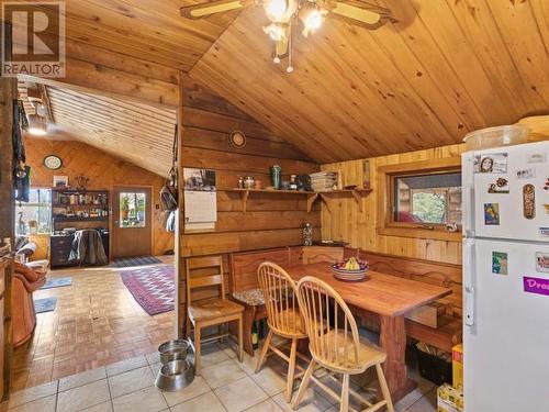 497 Judas Creek Drive, Whitehorse South, YT - Indoor Photo Showing Dining Room