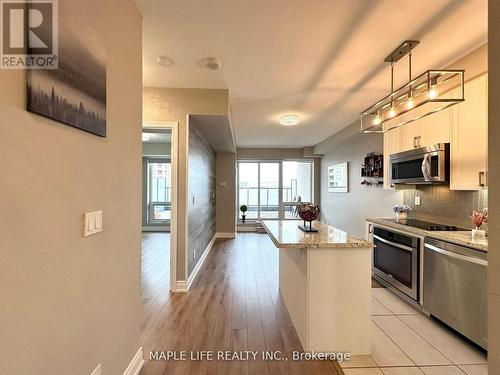 307 - 9090 Yonge Street, Richmond Hill, ON - Indoor Photo Showing Kitchen