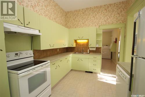 1602 98Th Street, North Battleford, SK - Indoor Photo Showing Kitchen With Double Sink