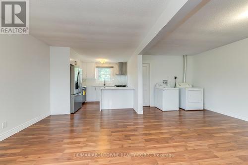 2055 Leighland Road, Burlington, ON - Indoor Photo Showing Kitchen