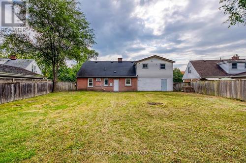 2055 Leighland Road, Burlington, ON - Outdoor