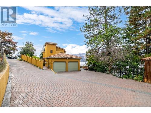 414 Herbert Heights Road, Kelowna, BC - Outdoor