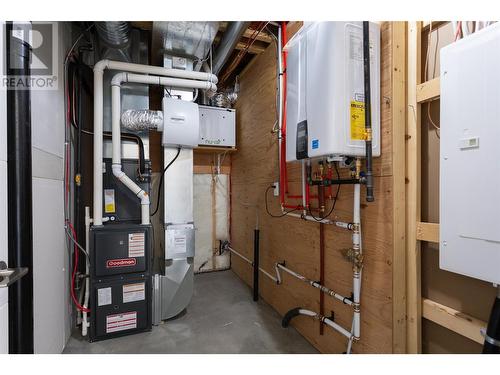 2822 Copper Ridge Drive, West Kelowna, BC - Indoor Photo Showing Basement