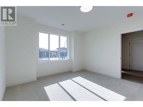 2822 Copper Ridge Drive, West Kelowna, BC - Indoor Photo Showing Other Room