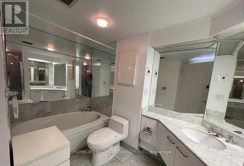 #3113 - 38 Elm Street, Toronto, ON - Indoor Photo Showing Bathroom