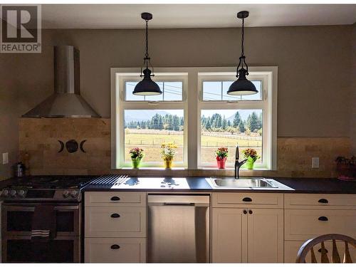 2346 Upper Glade  Road, Castlegar, BC - Indoor Photo Showing Kitchen With Double Sink