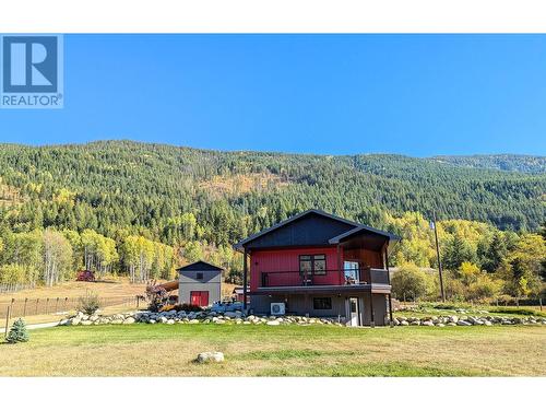 2346 Upper Glade  Road, Castlegar, BC - Outdoor