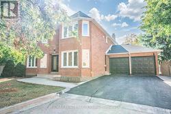 6685 MOCKINGBIRD LANE  Mississauga, ON L5N 5K1