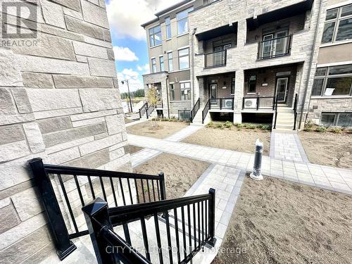 5 - 15 Fieldridge Crescent N, Brampton, ON - Outdoor With Balcony With Facade