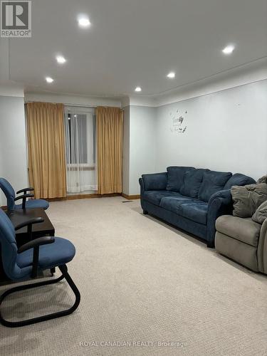 974 Queensdale Avenue E, Hamilton, ON - Indoor Photo Showing Basement