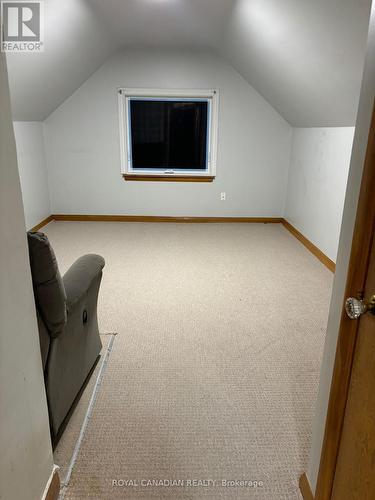 974 Queensdale Avenue E, Hamilton, ON - Indoor Photo Showing Other Room