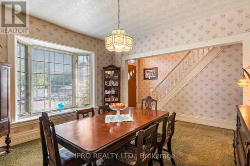 16 Leeson Street S, East Luther Grand Valley, ON - Indoor Photo Showing Dining Room