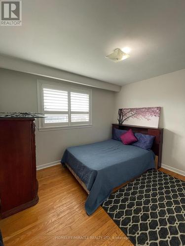 3729 Crabtree Crescent, Mississauga, ON - Indoor Photo Showing Bedroom