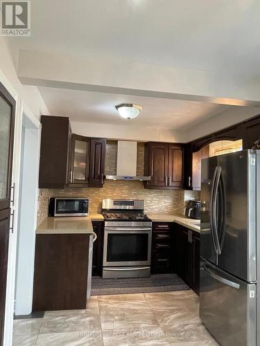 3729 Crabtree Crescent, Mississauga, ON - Indoor Photo Showing Kitchen