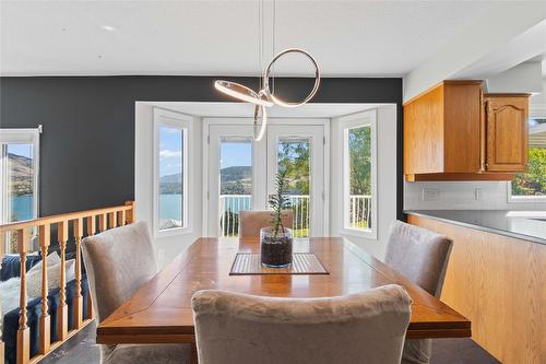 7901 Kalview Drive, Coldstream, BC - Indoor Photo Showing Dining Room