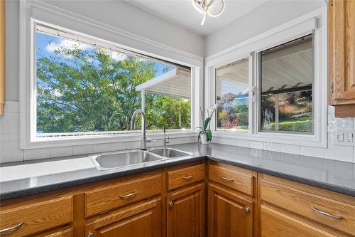 7901 Kalview Drive, Coldstream, BC - Indoor Photo Showing Kitchen With Double Sink