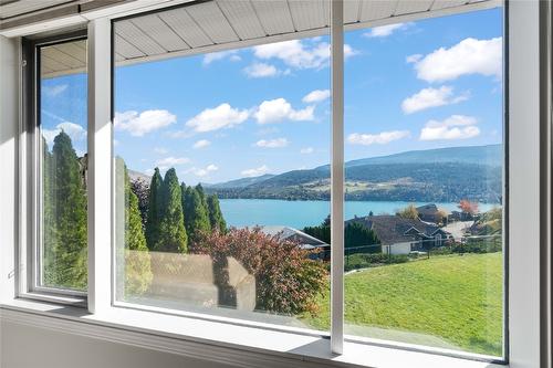 7901 Kalview Drive, Coldstream, BC - Indoor Photo Showing Other Room With Body Of Water