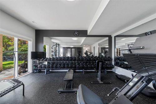 7901 Kalview Drive, Coldstream, BC - Indoor Photo Showing Gym Room