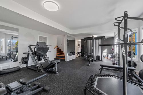 7901 Kalview Drive, Coldstream, BC - Indoor Photo Showing Gym Room