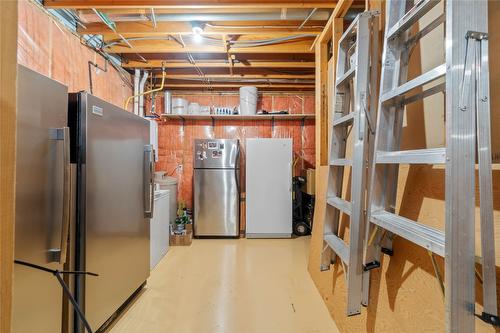 7901 Kalview Drive, Coldstream, BC - Indoor Photo Showing Basement