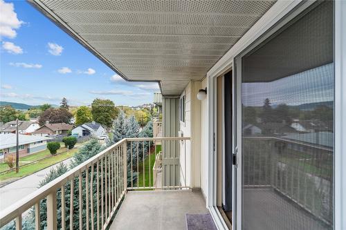 403-3304 35 Avenue, Vernon, BC - Outdoor With Exterior