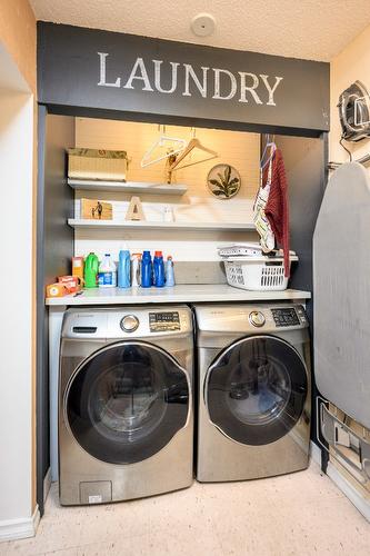 4006 Pleasant Valley Road, Vernon, BC - Indoor Photo Showing Laundry Room