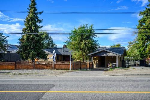 4006 Pleasant Valley Road, Vernon, BC - Outdoor