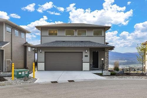 1474 Summer Crescent, Kelowna, BC - Outdoor With Facade