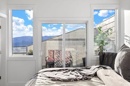 1474 Summer Crescent, Kelowna, BC - Indoor Photo Showing Bedroom