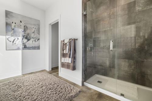 1474 Summer Crescent, Kelowna, BC - Indoor Photo Showing Bathroom