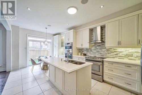 211 Sixteen Mile Drive, Oakville, ON - Indoor Photo Showing Kitchen With Double Sink With Upgraded Kitchen