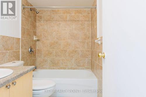 404 - 490 Eglinton Street E, Toronto, ON - Indoor Photo Showing Bathroom