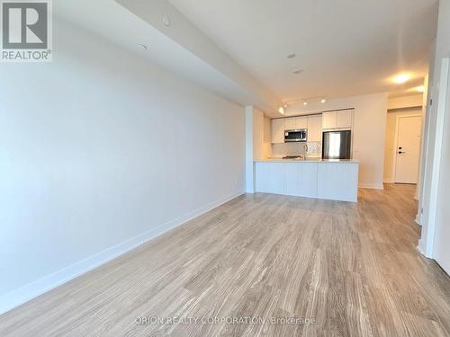 1002 - 4130 Parkside Village Drive, Mississauga, ON - Indoor Photo Showing Kitchen