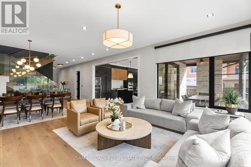 1340 Northaven Drive, Mississauga, ON - Indoor Photo Showing Living Room