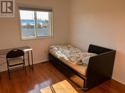 3154 Angel Pass Drive, Mississauga, ON - Indoor Photo Showing Bedroom