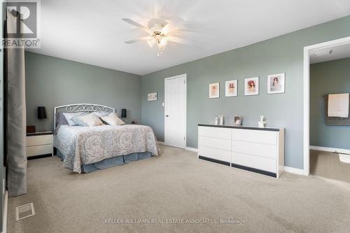 4363 Beverley Crescent, Lincoln, ON - Indoor Photo Showing Bedroom