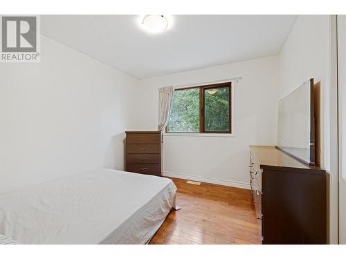 775 Cassiar Court, Kelowna, BC - Indoor Photo Showing Bedroom