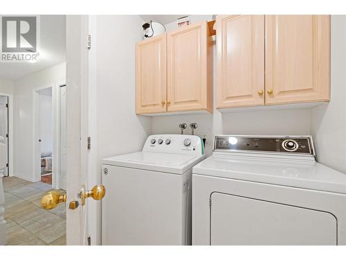 775 Cassiar Court, Kelowna, BC - Indoor Photo Showing Laundry Room