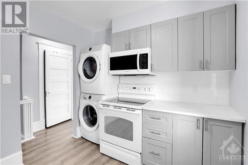 13 Marier Avenue Unit#2, Ottawa, ON - Indoor Photo Showing Laundry Room