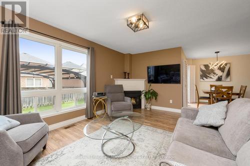 143 Porchlight Road, Brampton, ON - Indoor Photo Showing Living Room