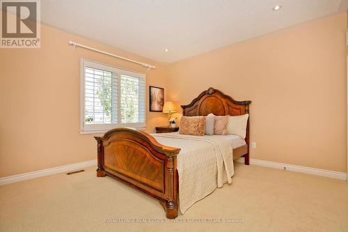 37 Heatherwood Crescent, Markham, ON - Indoor Photo Showing Bedroom